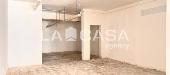 Коммерческая недвижимость 135м² в Бадалона, Испания № 138361 5