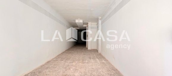 Коммерческая недвижимость 135м² в Бадалона, Испания № 138361 4