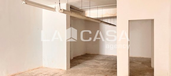 Коммерческая недвижимость 135м² в Бадалона, Испания № 138361 12