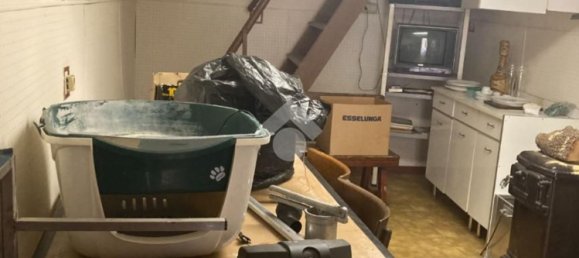 3 rooms House in Varano de' Melegari, Italy No. 54668 4