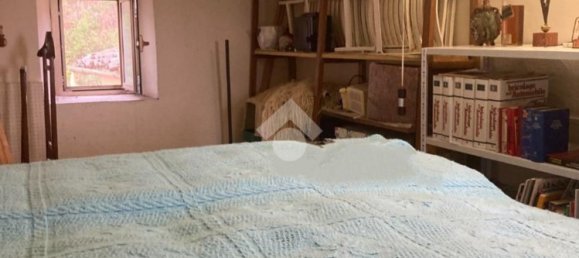 3 rooms House in Varano de' Melegari, Italy No. 54668 17