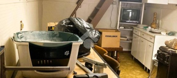 3 rooms House in Varano de' Melegari, Italy No. 54668 3