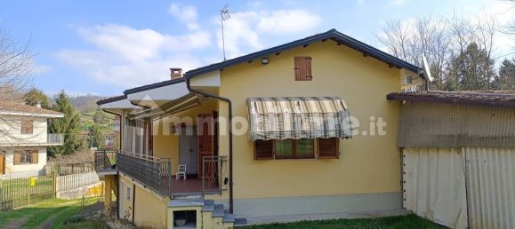 2 bedrooms Villa in Frinco, Italy No. 71164 4