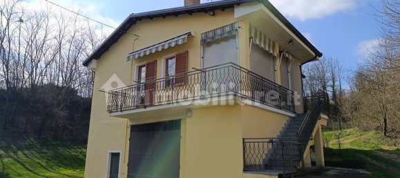 2 bedrooms Villa in Frinco, Italy No. 71164 3