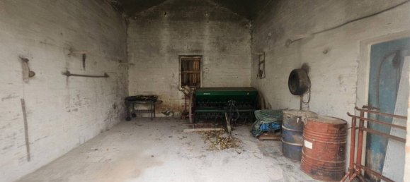 Casa de 10 habitaciónes en Pergola, Italy No. 39424 29