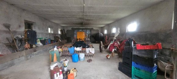 Casa de 10 habitaciónes en Pergola, Italy No. 39424 33