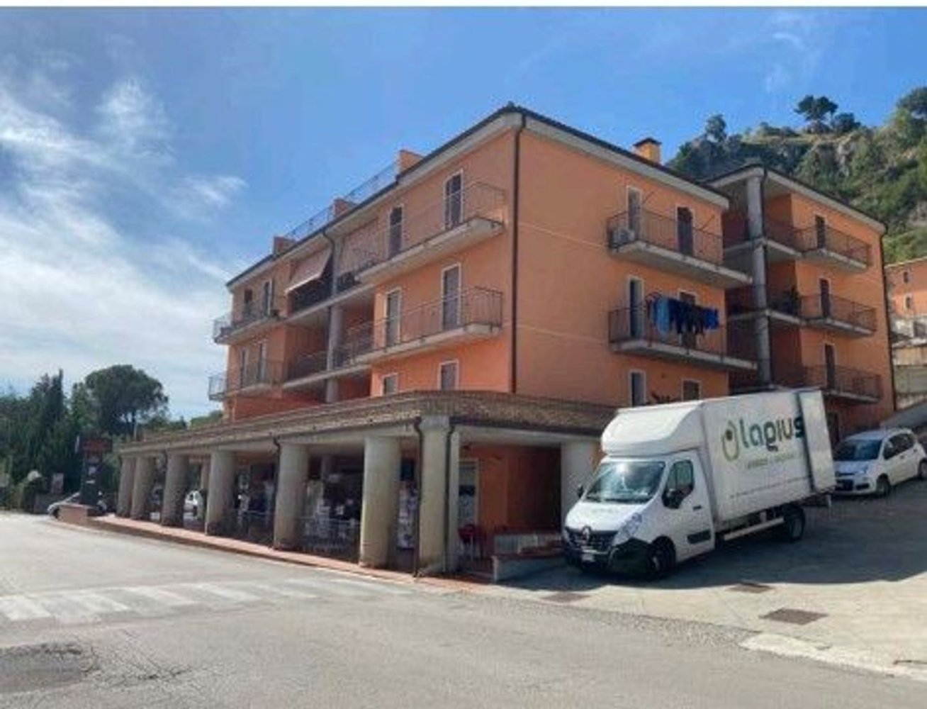 4غرفة شقة في Nicosia, Italy رقم 49063