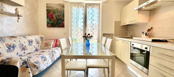 Квартира с 2 спальнями в Лоано, Италия № 308272 2