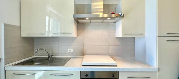 Квартира с 2 спальнями в Лоано, Италия № 308272 5