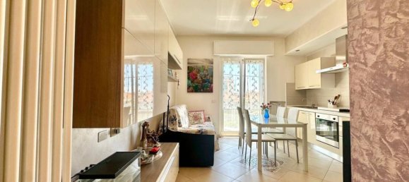 Квартира с 2 спальнями в Лоано, Италия № 308272 7