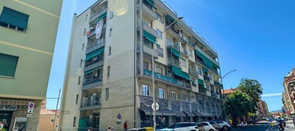 Квартира с 2 спальнями в Лоано, Италия № 308272 31