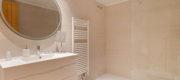 3 bedrooms Apartment in Alicante, Spain No. 178436 8