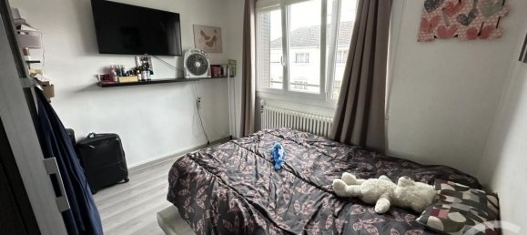 3 Schlafzimmer Haus in Chateauroux, France, Nr. 266435 4