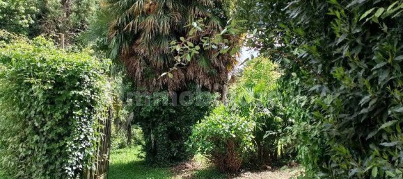 Вилла с 4 спальнями в Безоццо, Италия № 114189 20