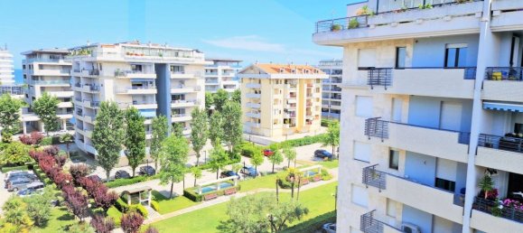 3-salle Penthouse à Montesilvano, Italy No. 17819 11