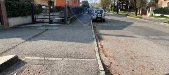 Garaje de 1 habitación en Cassano d'Adda, Italy No. 26503 13