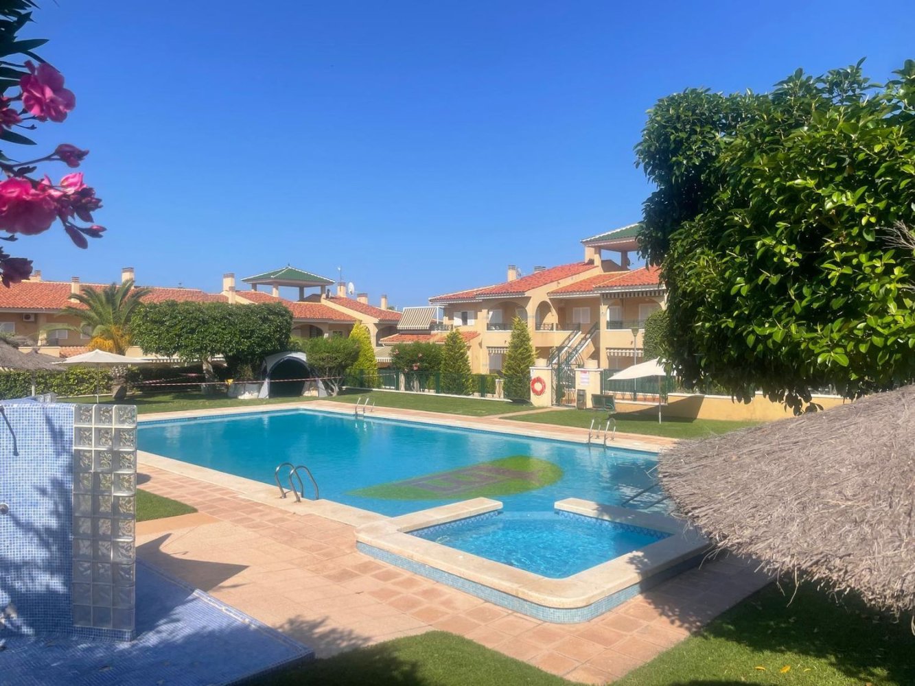 Adosado de 3 dormitorios en Gran Alacant, Spain No. 156002