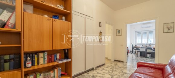 4 rooms Apartment in Rome, Italy No. 298129 19