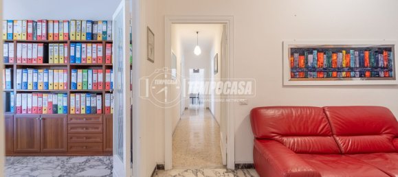 4 rooms Apartment in Rome, Italy No. 298129 8