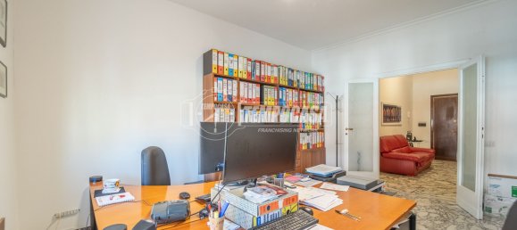 4 rooms Apartment in Rome, Italy No. 298129 20