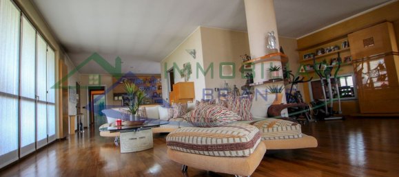 6 rooms Penthouse in Somma Lombardo, Italy No. 129066 19