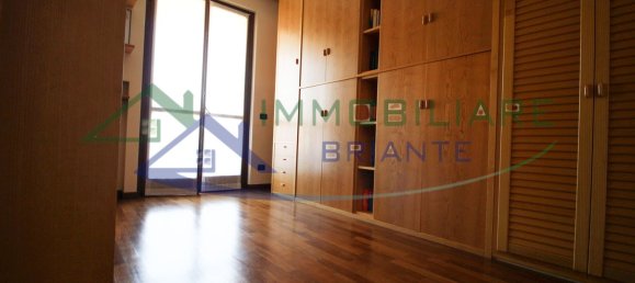 6 rooms Penthouse in Somma Lombardo, Italy No. 129066 12