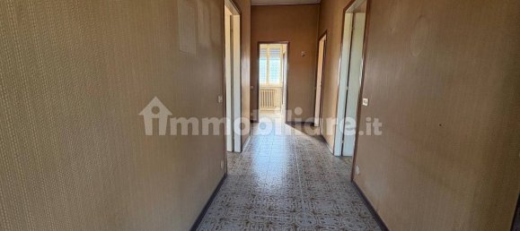 3 Schlafzimmer Villa in Castronno, Italy, Nr. 355775 15