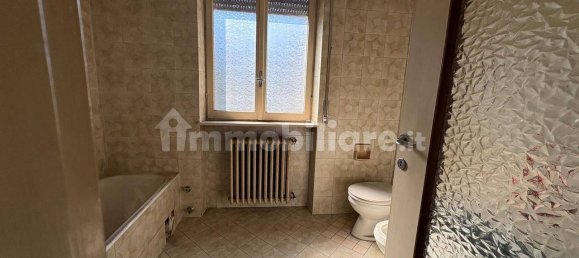 3 Schlafzimmer Villa in Castronno, Italy, Nr. 355775 11