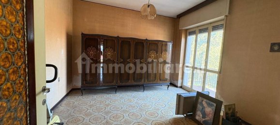 3 Schlafzimmer Villa in Castronno, Italy, Nr. 355775 14