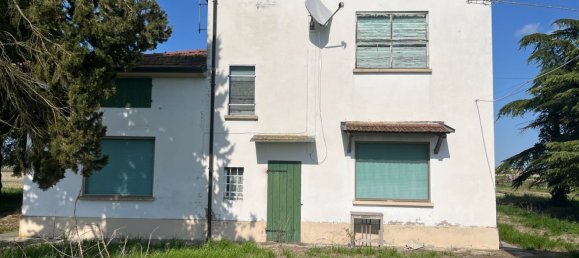 8 rooms Apartment in Masi Torello, Italy No. 290067 24