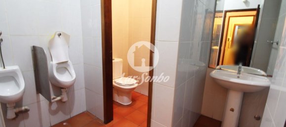 223m² Commercial property in Povoa de Varzim, Portugal No. 52925 7