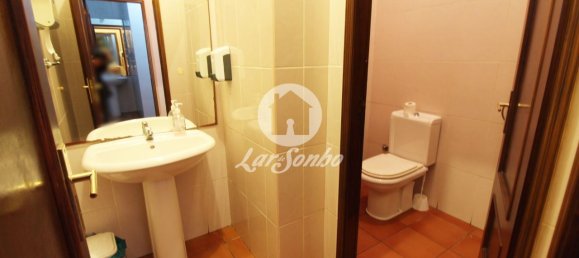 223m² Commercial property in Povoa de Varzim, Portugal No. 52925 8