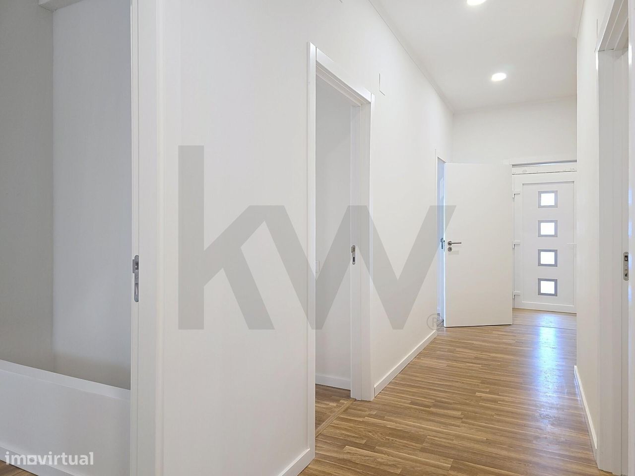 Коммерческая недвижимость 218м² в Оэйраш, Португалия № 337941