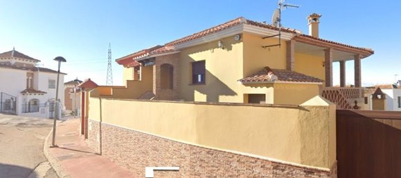 3 bedrooms House in Malaga, Spain No. 156375 3