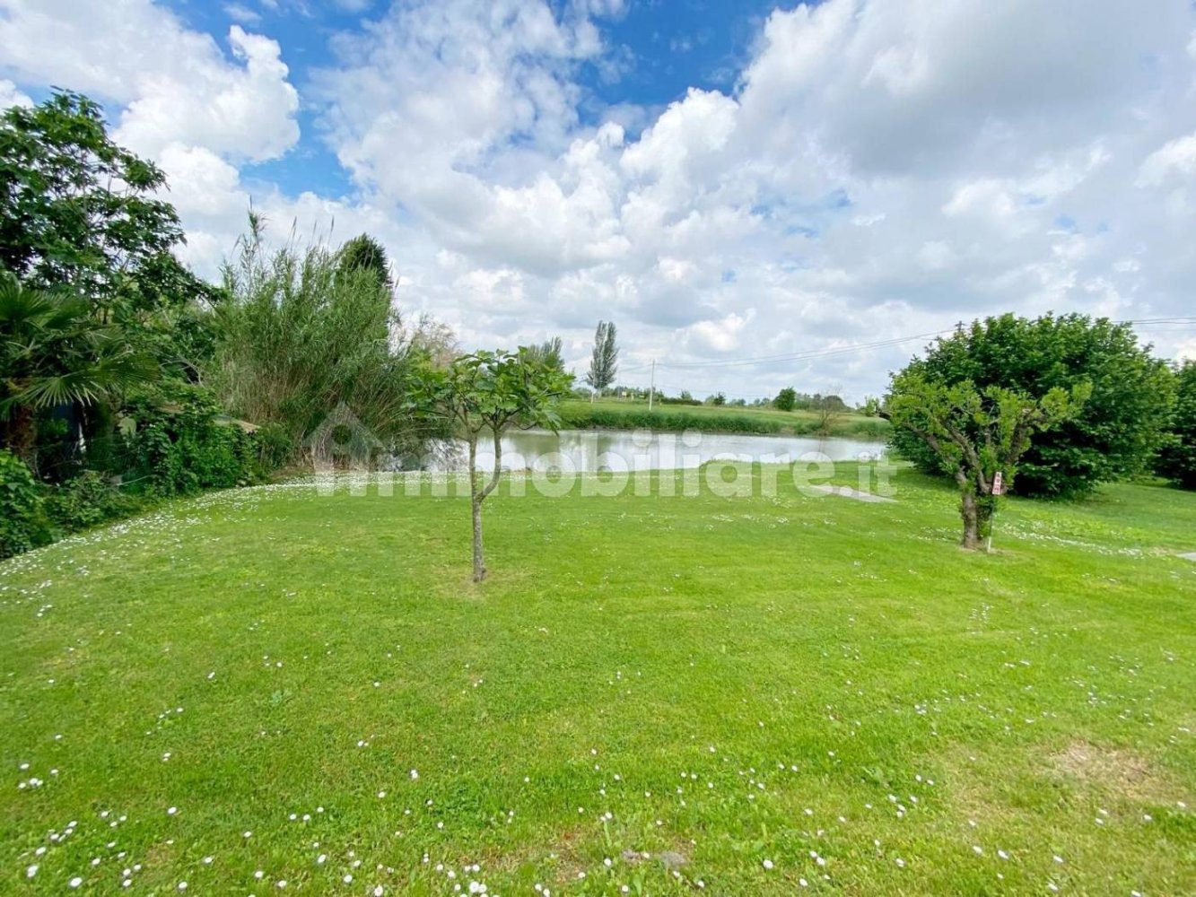 2 bedrooms Villa in Fiscaglia, Italy No. 379616