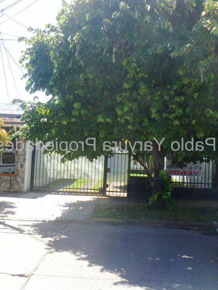 2 chambres Maison à Tres de Febrero, Argentina No. 57518