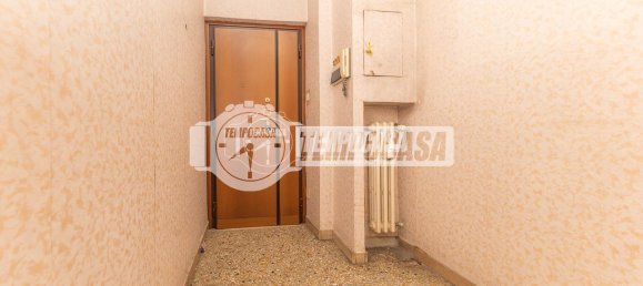 3 rooms Apartment in Rome, Italy No. 286682 26