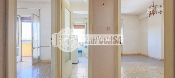 3 rooms Apartment in Rome, Italy No. 286682 32