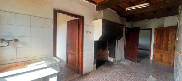 16 rooms House in Arezzo, Italy No. 71300 15