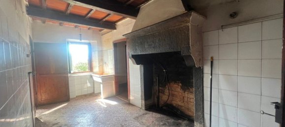 16 rooms House in Arezzo, Italy No. 71300 24