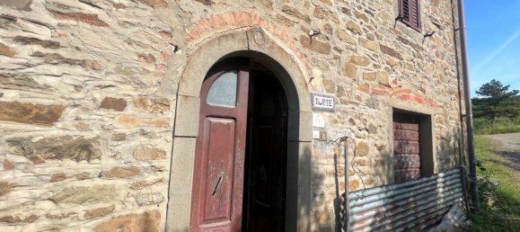 16 rooms House in Arezzo, Italy No. 71300 2