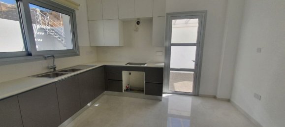 3 dormitorios propiedad comercial en venta en Geroskípou, Paphos, Cyprus № 9594 17