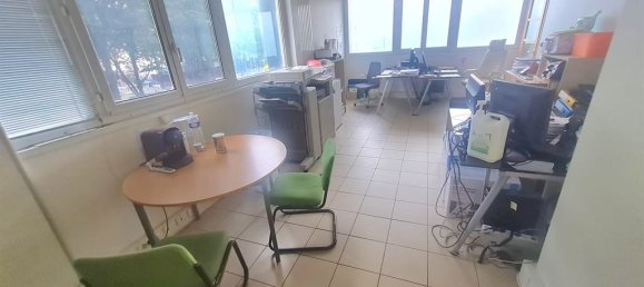 Propiedad comercial en Paris, France 103 m² No. 145771 2