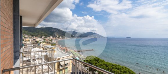 Studio in Laigueglia, Italy No. 306746 7
