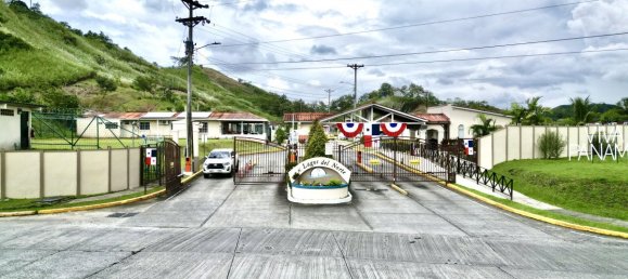 3 bedrooms Commercial property in Panama City, Panama No. 55 19