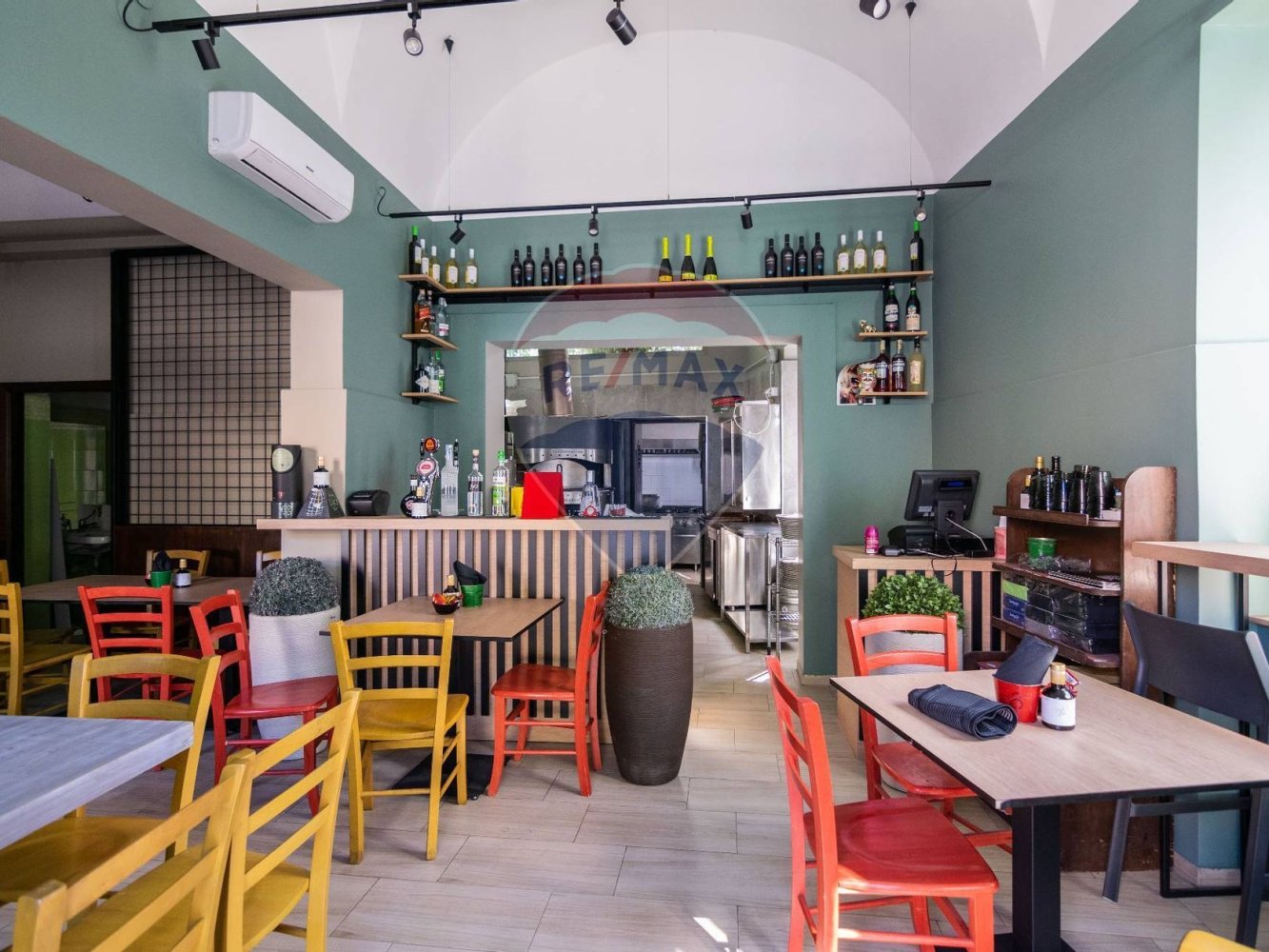 Propiedad comercial de 3 habitaciónes en Nicolosi, Italy No. 58079