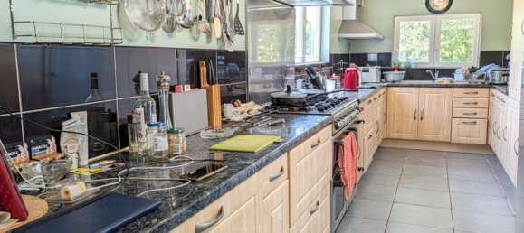 3 bedrooms House in Chaillac, France No. 325645 3