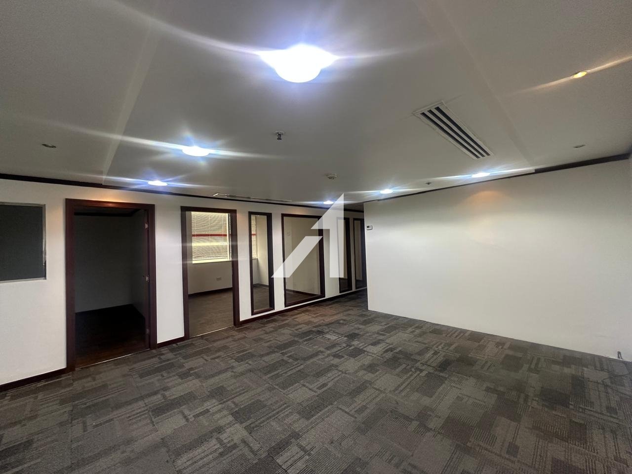 Oficina en Dubai, UAE 96.7 m² No. 102681