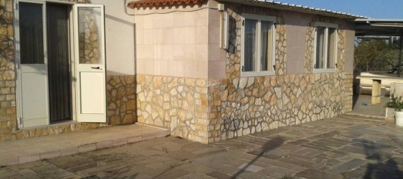 Studio in Trani, Italy, Nr. 20382 3