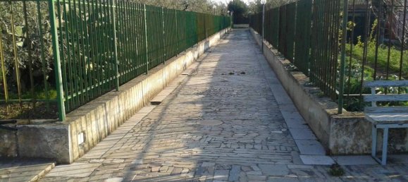 Studio in Trani, Italy, Nr. 20382 17